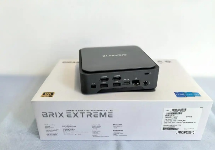 想看8K？用技嘉BRIX Extreme intel 12代小主机就对了！GB-BEi5H-1240/BEi7H-1260。
